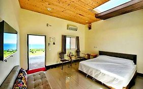 Taitung Sansiantai B&B